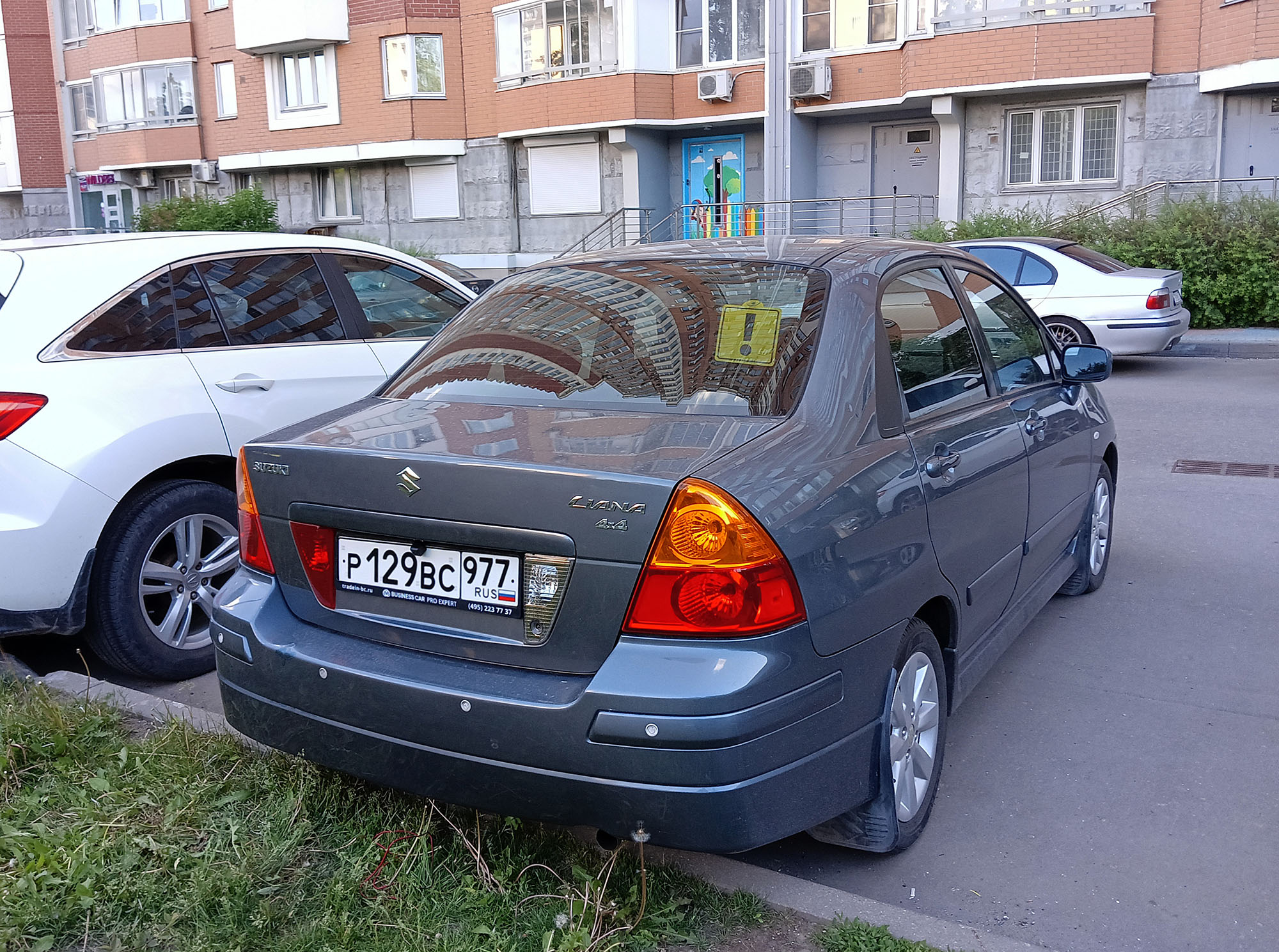р 129 вс 977, Suzuki Liana 1st gen Sedan (RH), 2001–2007 (–2014 for PK-market)