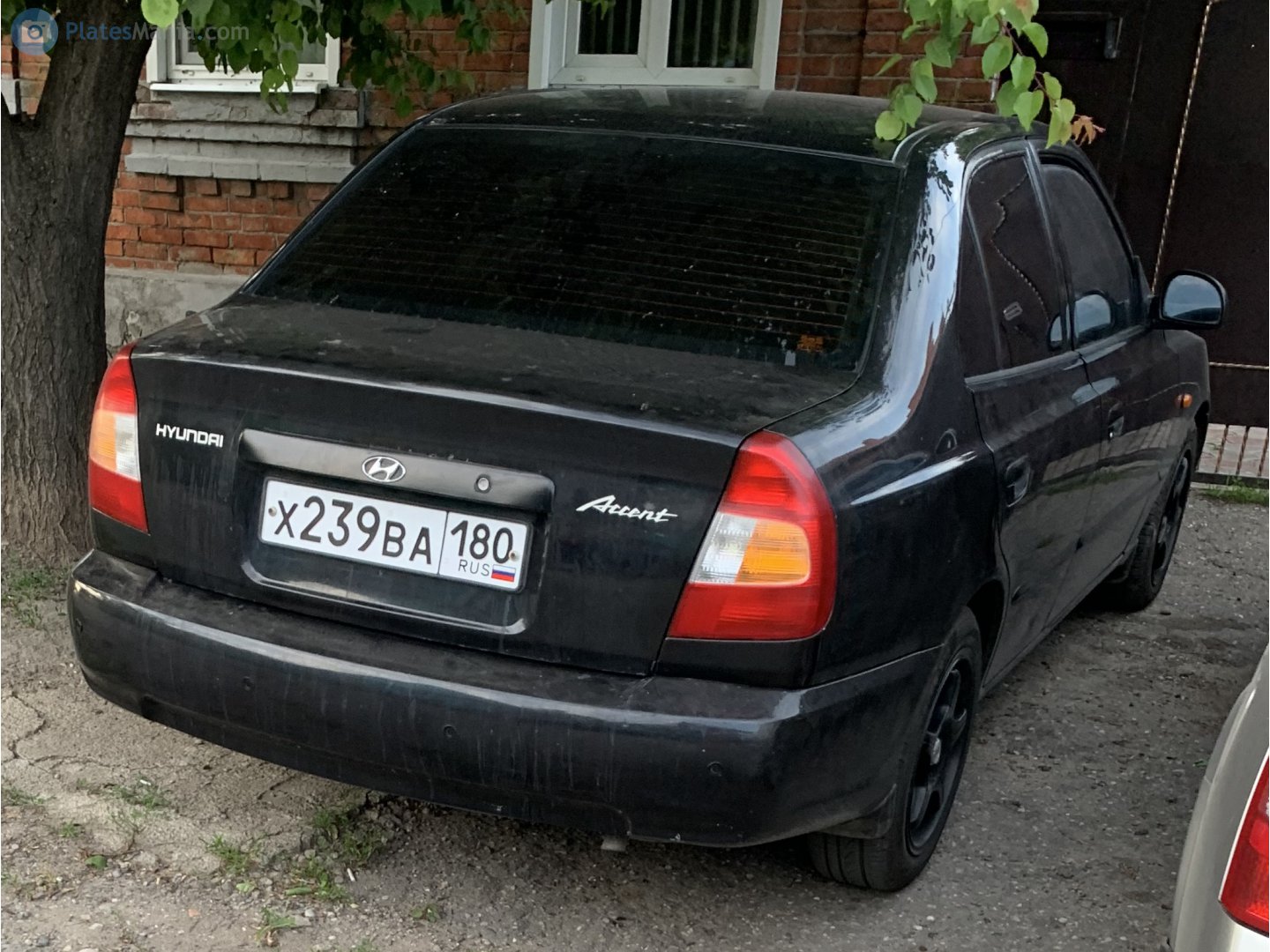 х 239 ва 180, Hyundai Accent 2nd gen Sedan (LC), 1999–2003 (–2016 for others)