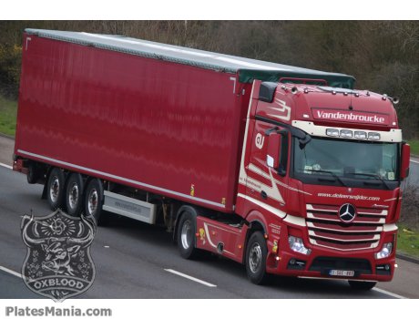 1-SGC-889, Mercedes-Benz Actros