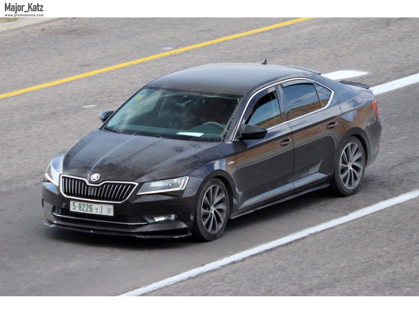 5-8226-J, Skoda Superb 3rd gen Liftback (B8/3V3), 2015–2019