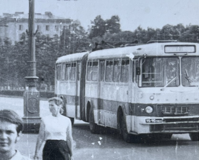9590 ЛЕН, Ikarus 180 