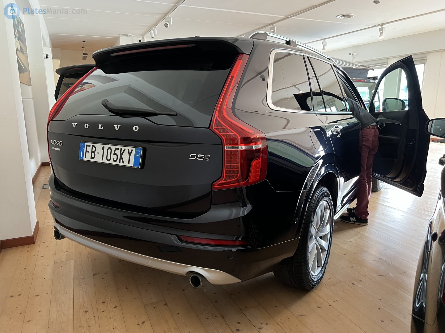 FB 105 KY, Volvo XC90 2nd gen (256), 2015–2024