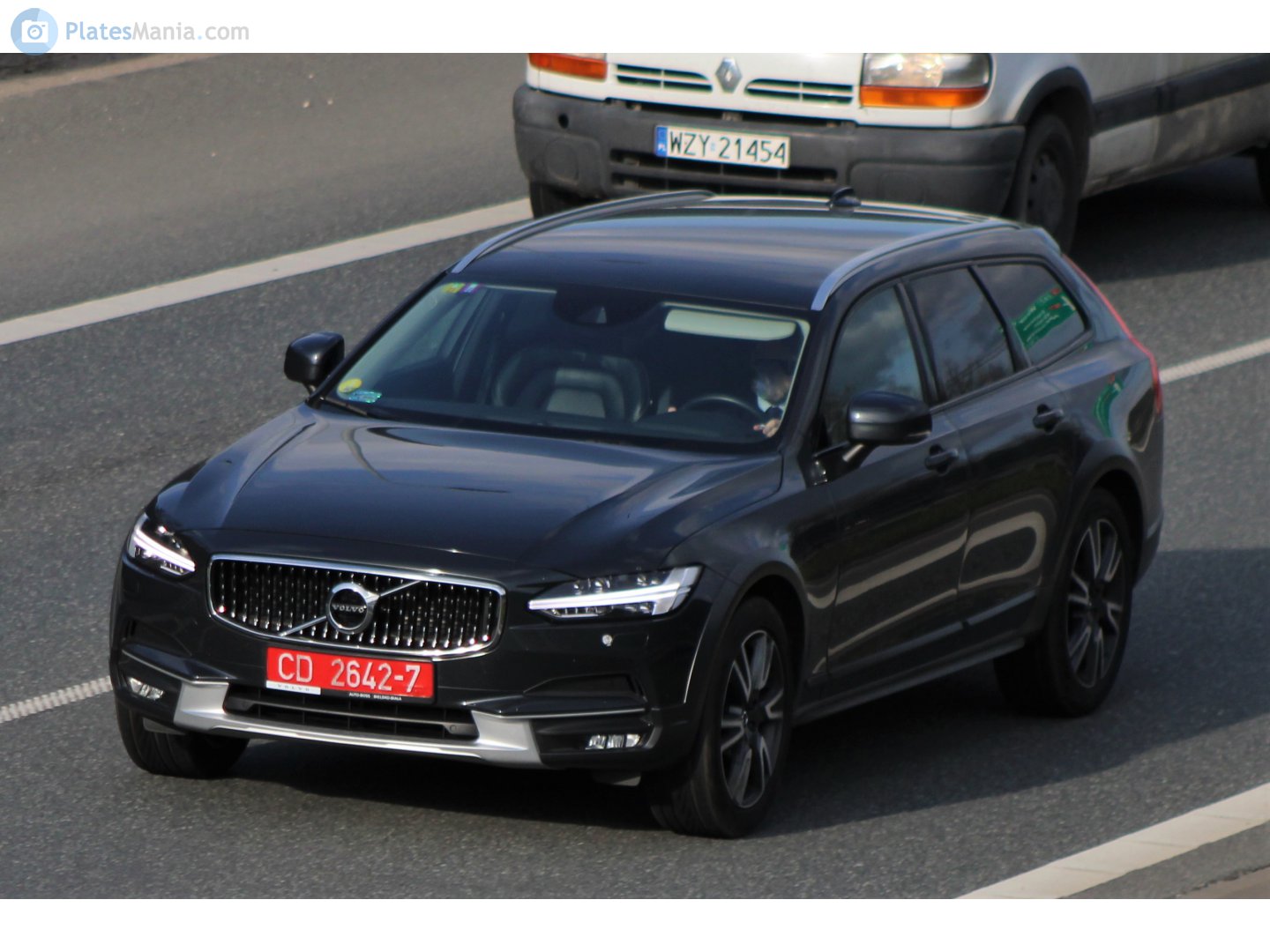 CD 2642-7, Volvo V90 2nd gen Cross Country (235/236), 2016–