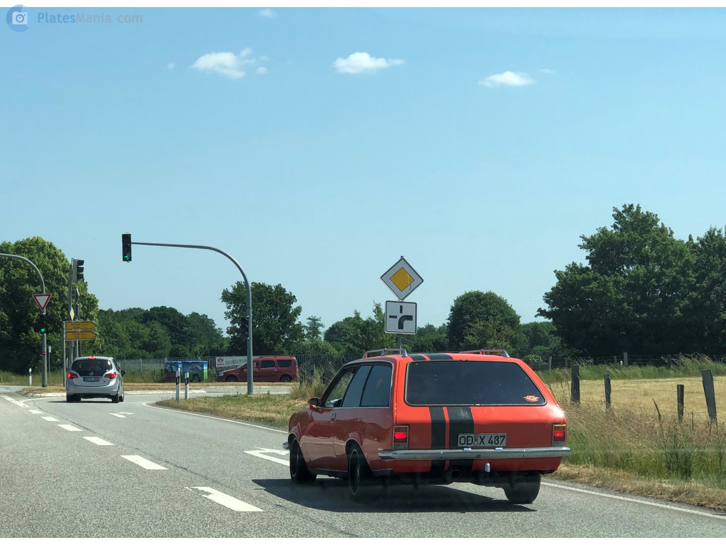 OD X 487, Opel Rekord 4th gen 3-door Caravan (D), 1972–1977