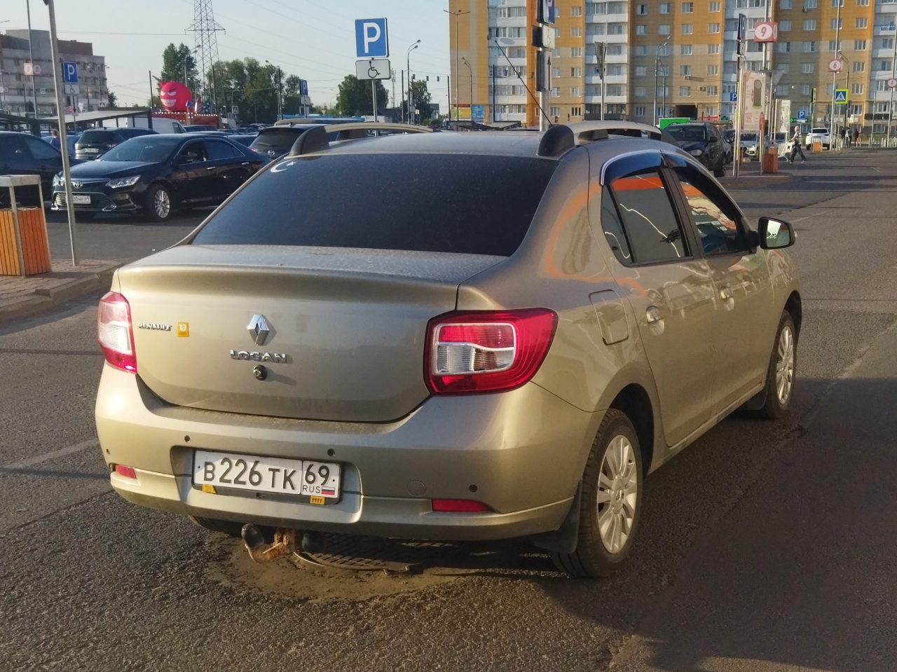 в 226 тк 69, Renault Logan 2nd gen Sedan (L8), 2013–