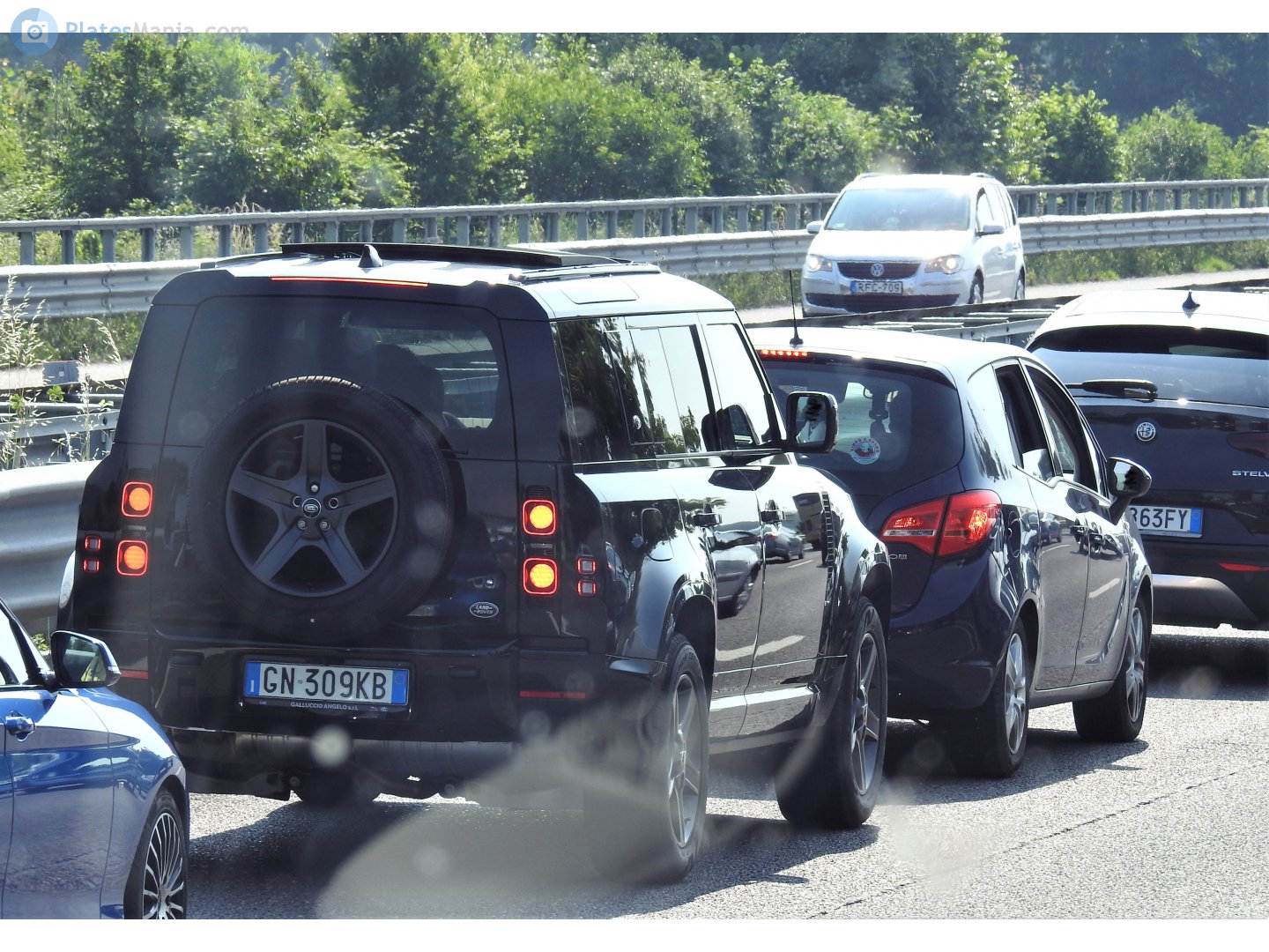 GN 309 KB, Land Rover Defender 2nd gen 110