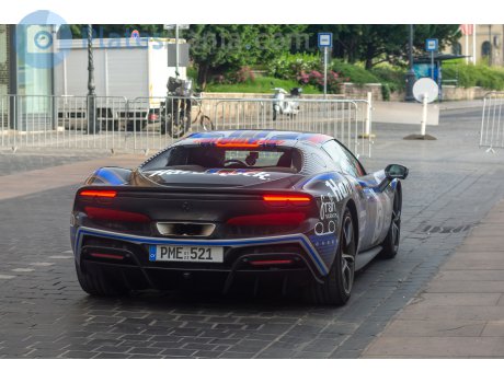 PME 521, Ferrari 296