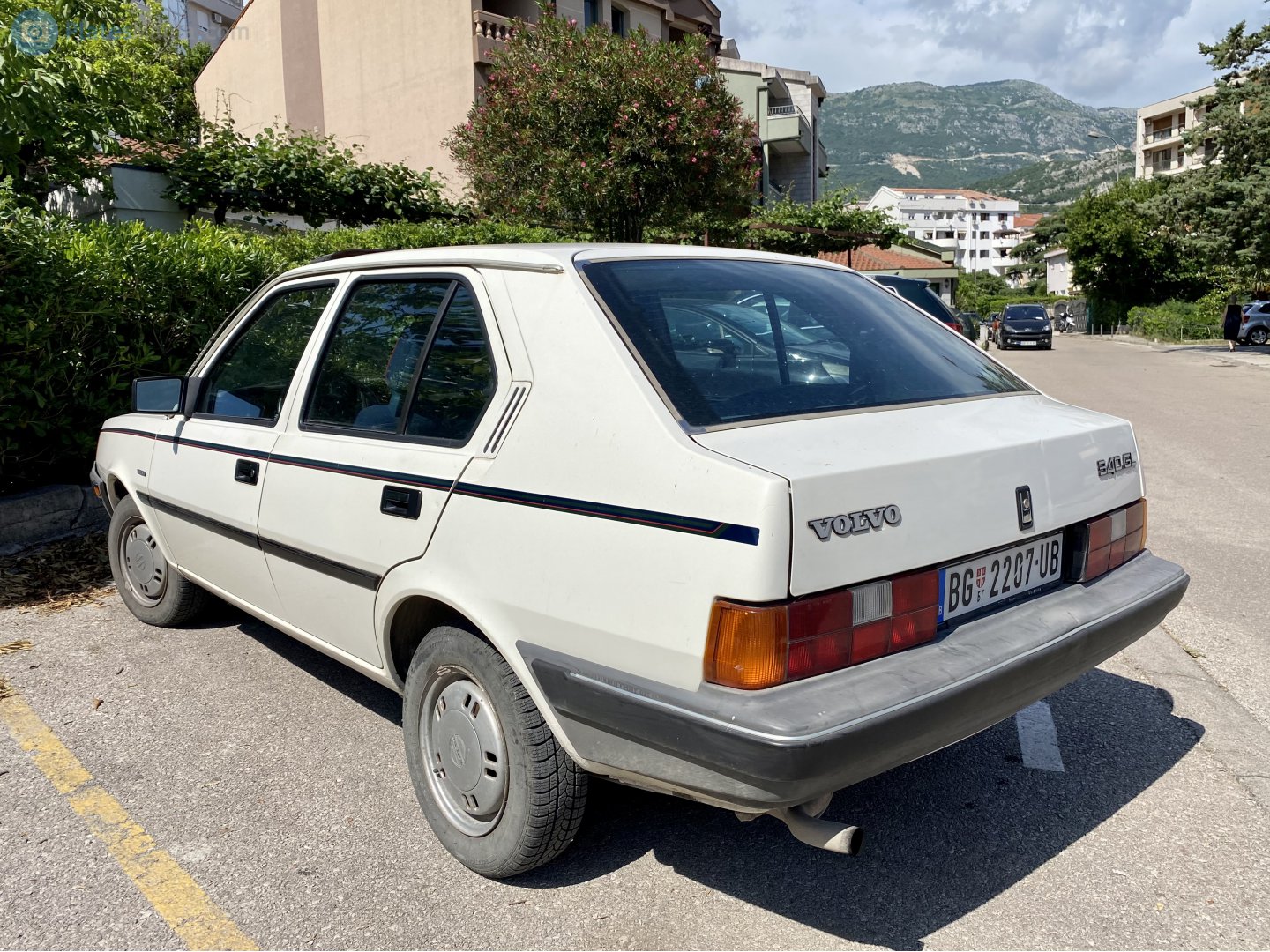 BG 2207-UB, Volvo 340-Series 1st gen 5-door Hatch (345), 1980–1991