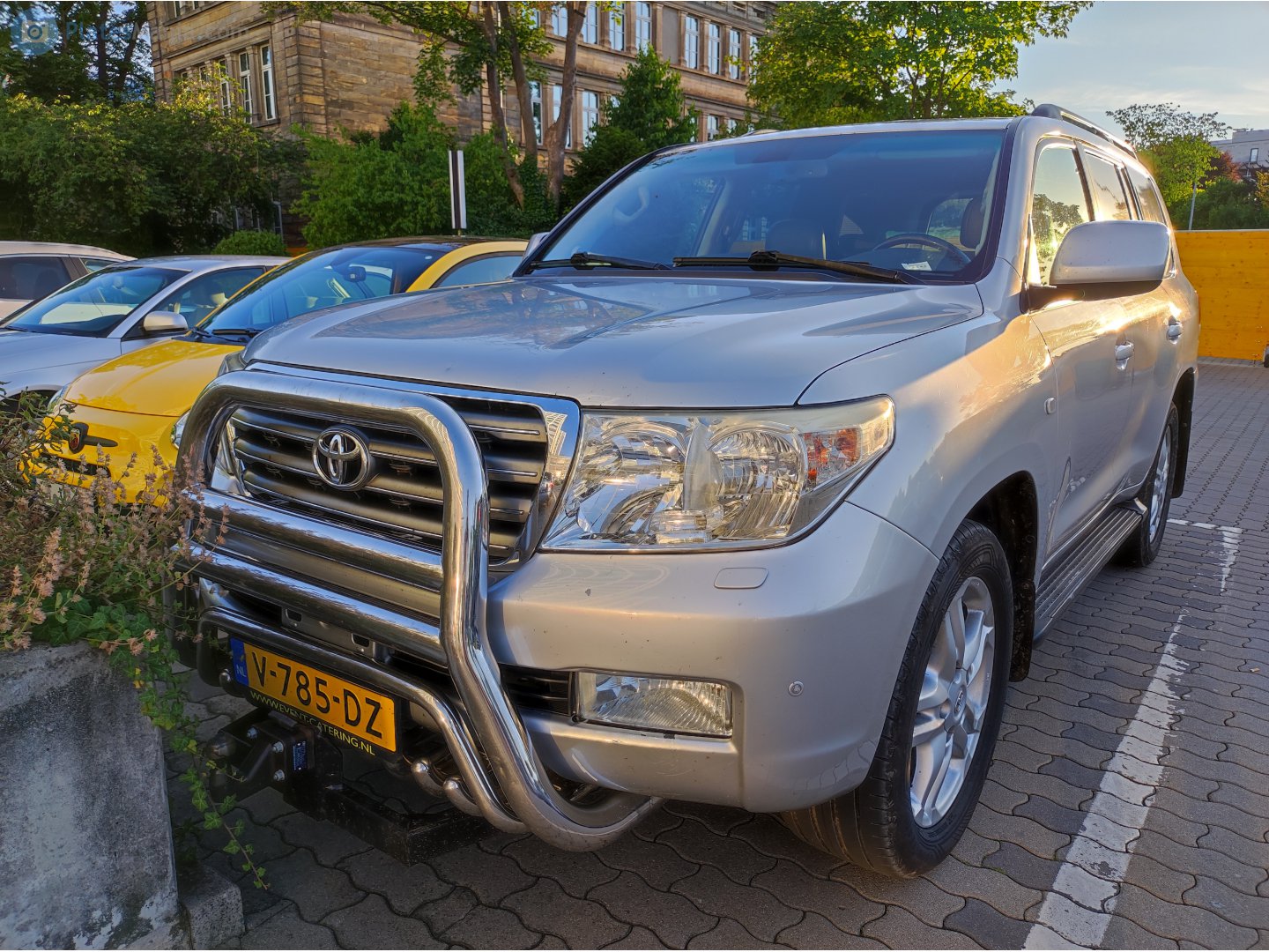 V-785-DZ, Toyota Land Cruiser 200 (J200), 2007–2011