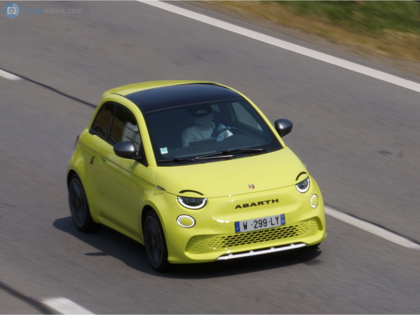 W-299-LY, Abarth 500e 1st gen (394), 2023–