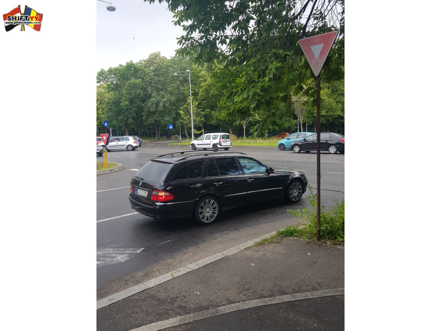 LA IO 210, Mercedes-Benz E-Klasse 3rd gen Wagon (S211), 2002­–2009