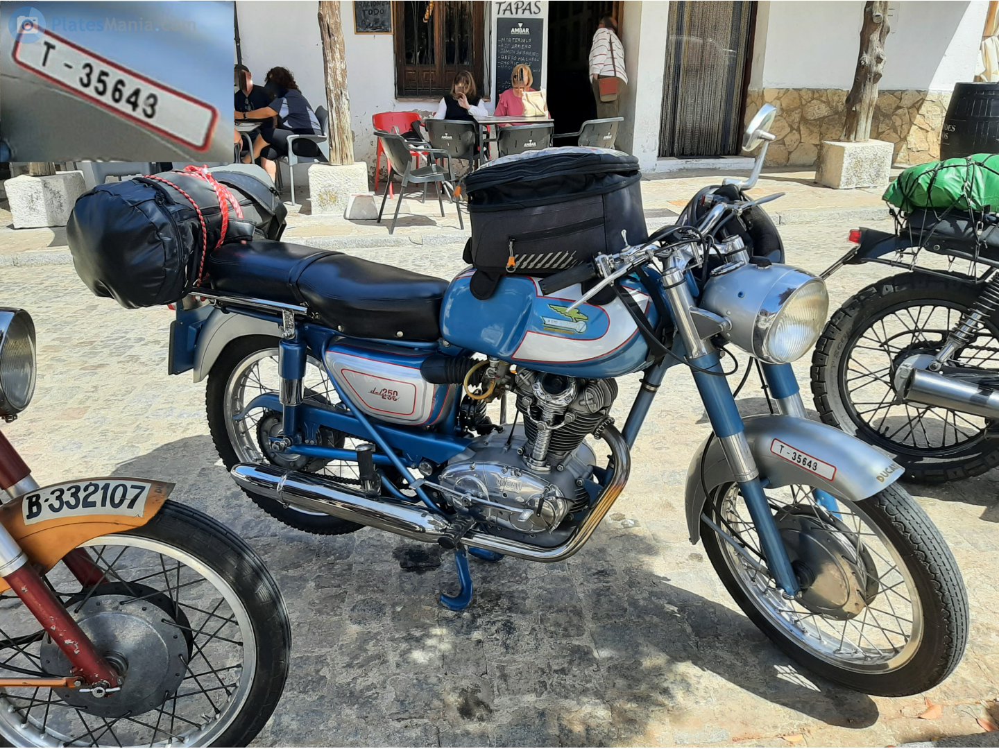 T-35643, Ducati 250 Deluxe 