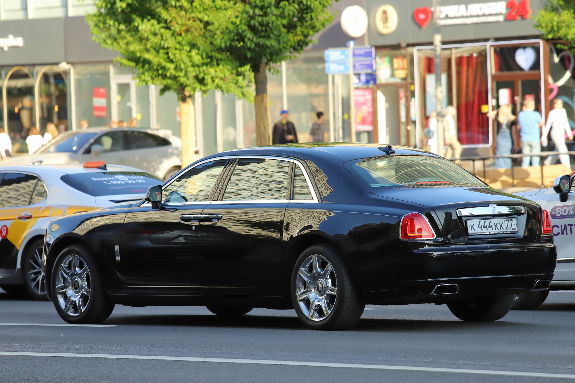 к 444 кк 77, Rolls-Royce Ghost 1st gen (RR4), 2009–2014
