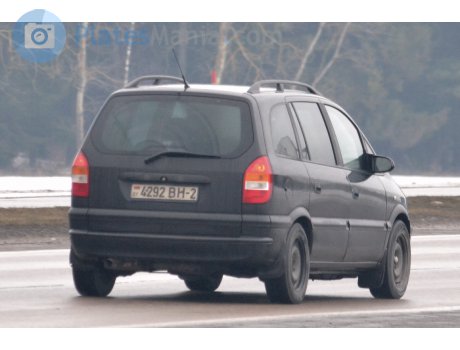4292 BH-2, Opel Zafira