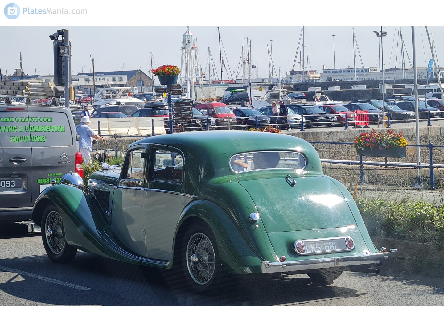 LXS681, Jaguar Mark-Series 