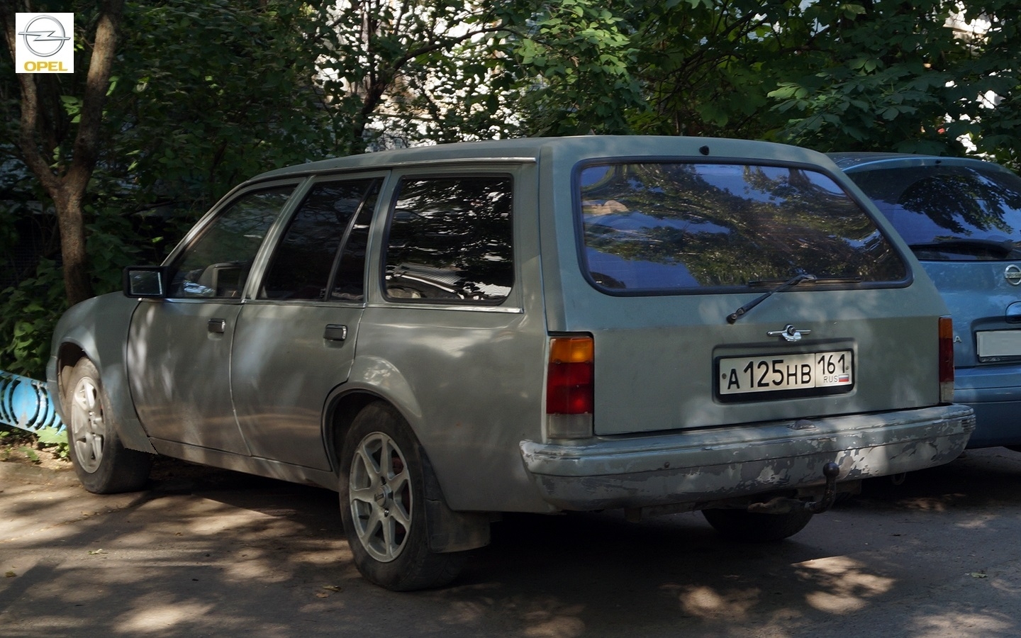 а 125 нв 161, Opel Rekord 5th gen Caravan (E2), facelift, 1982–1986