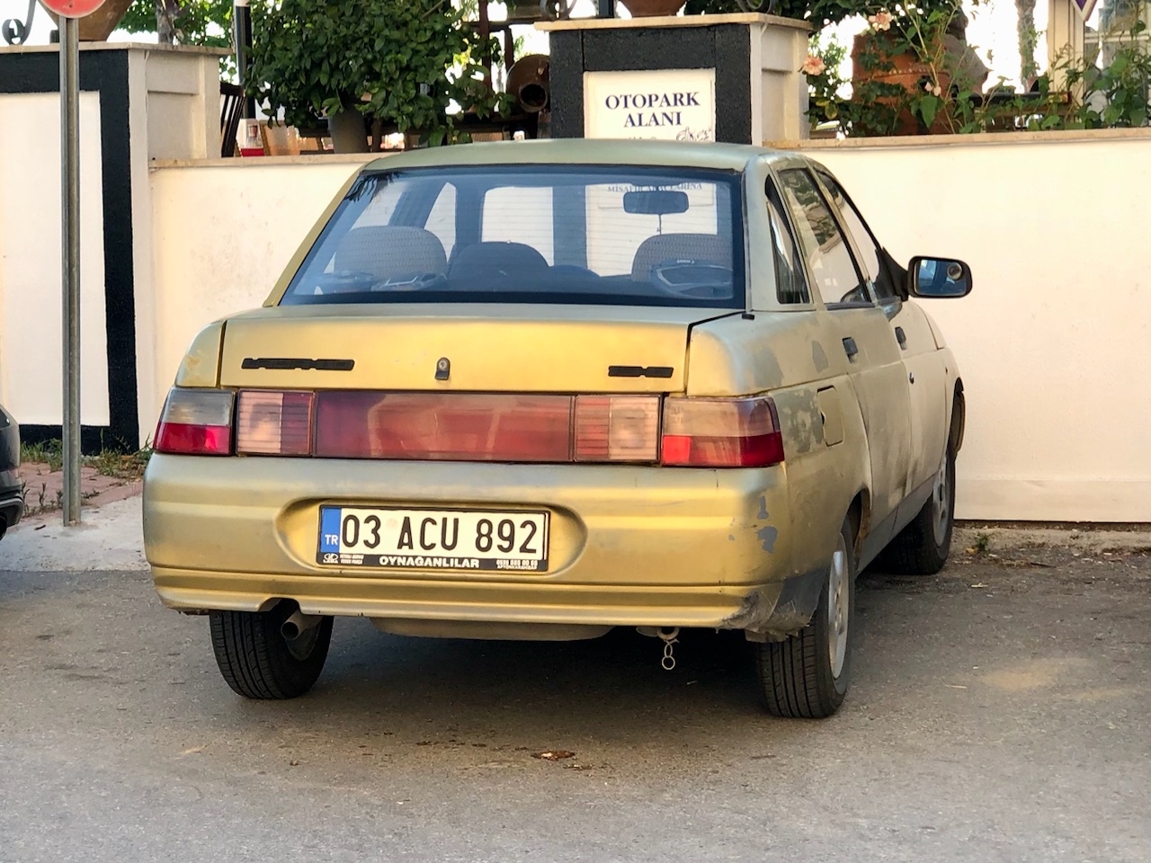 03 ACU 892, Lada (VAZ) 2110 2110 Sedan, 1995–2007 (–2014 for others)