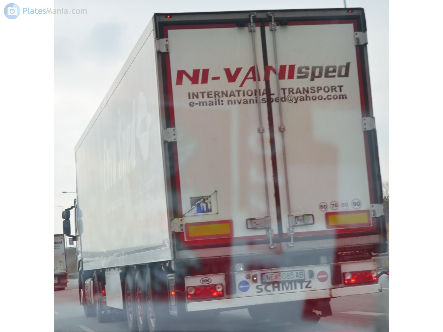 NE 5085 AB, Schmitz SKO 