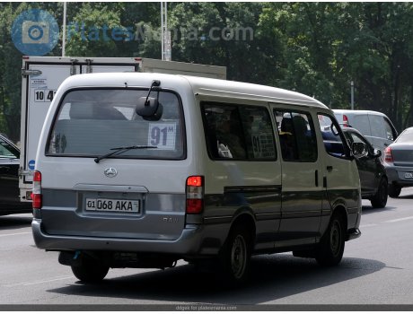 01 068 AKA, BAW Hiace Minibus