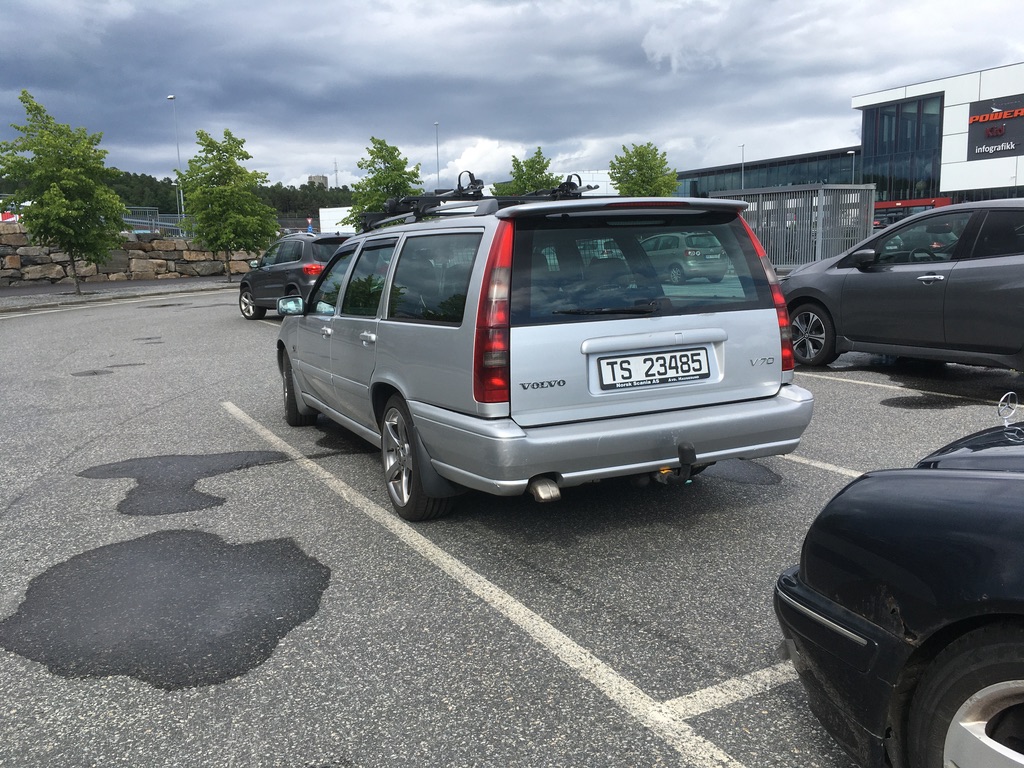 TS 23485, Volvo V70 1st gen (875/876), 1996–2000