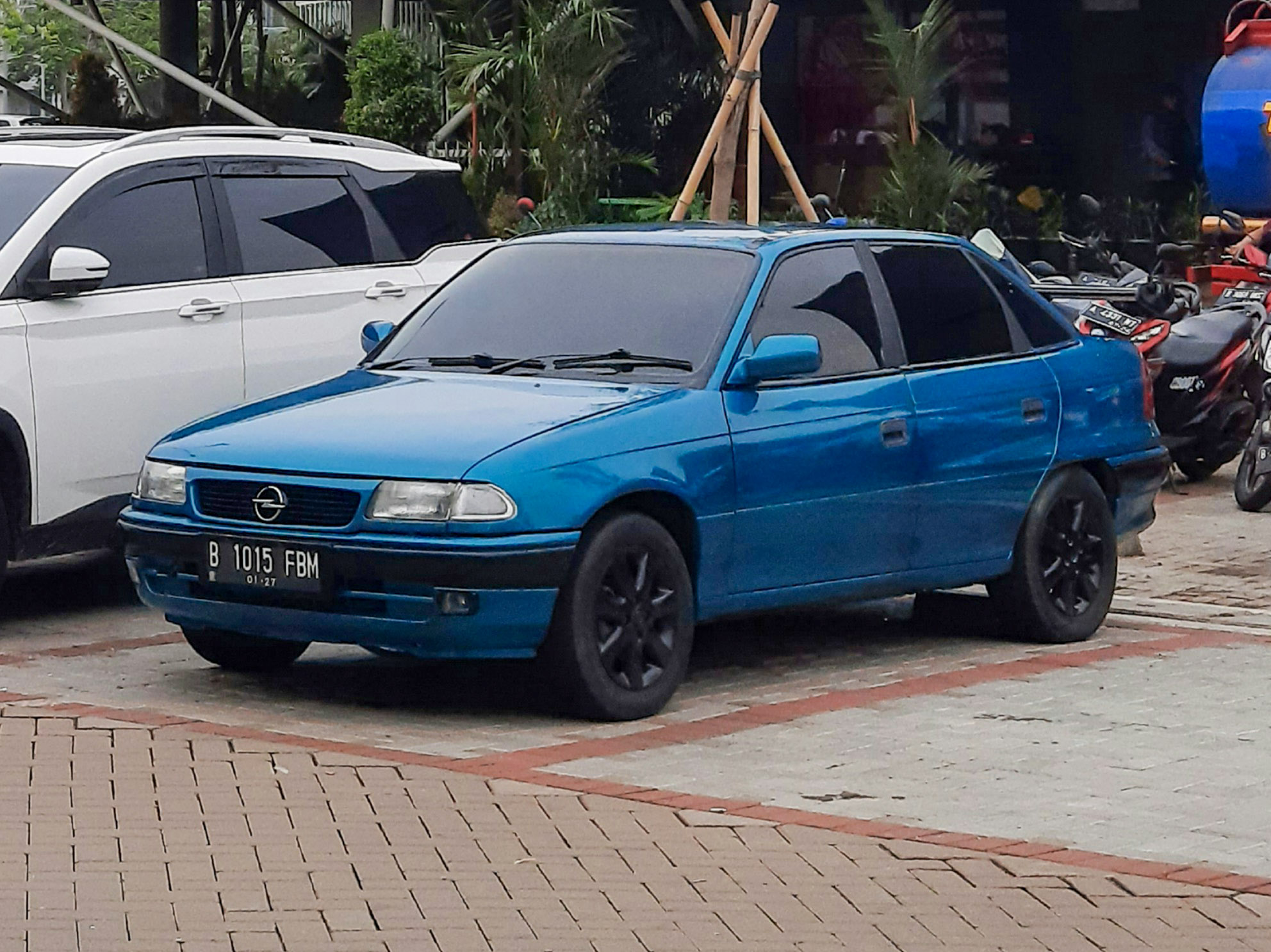 B 1015 FBM, Opel Optima 1st gen (F; T92; ID-market), 1995–2003