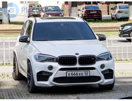 е666ее52, BMW X5M