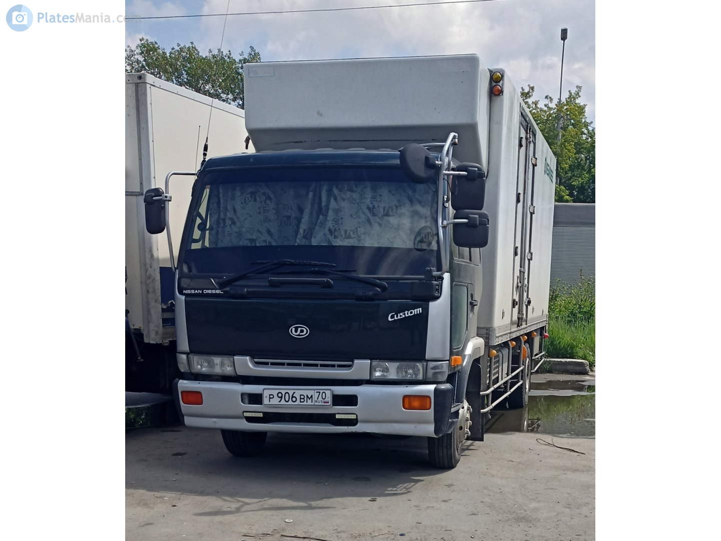 р 906 вм 70, Nissan Diesel UD1300 