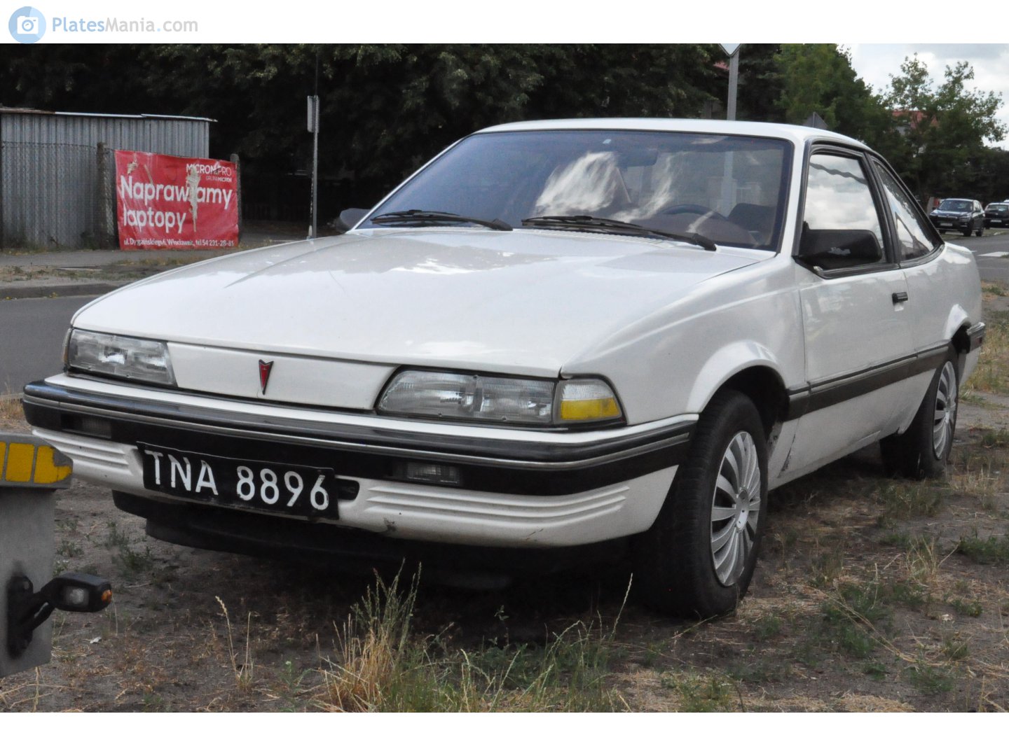 TNA 8896, Pontiac Sunbird 