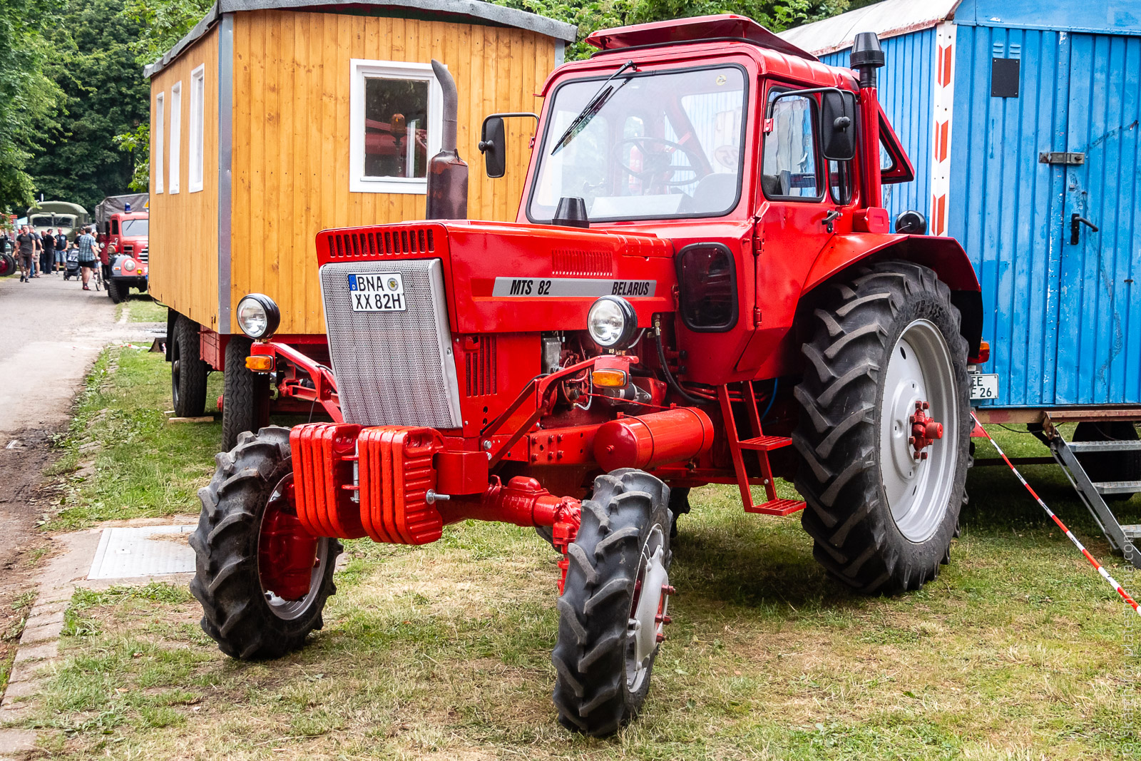 BNA XX 82 H, Belarus (MTZ) 80/82 