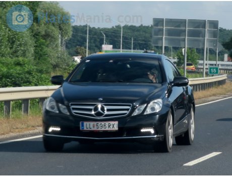 LL 596 RX, Mercedes-Benz E-Klasse