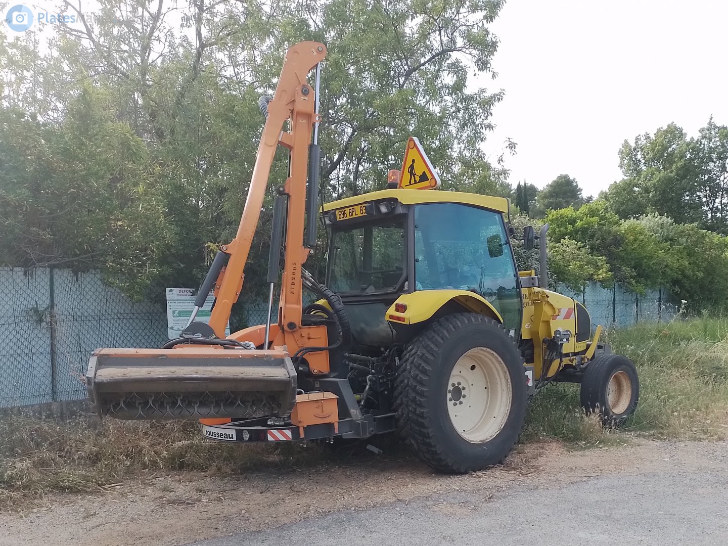 698 BPL 83, Renault Ergos 