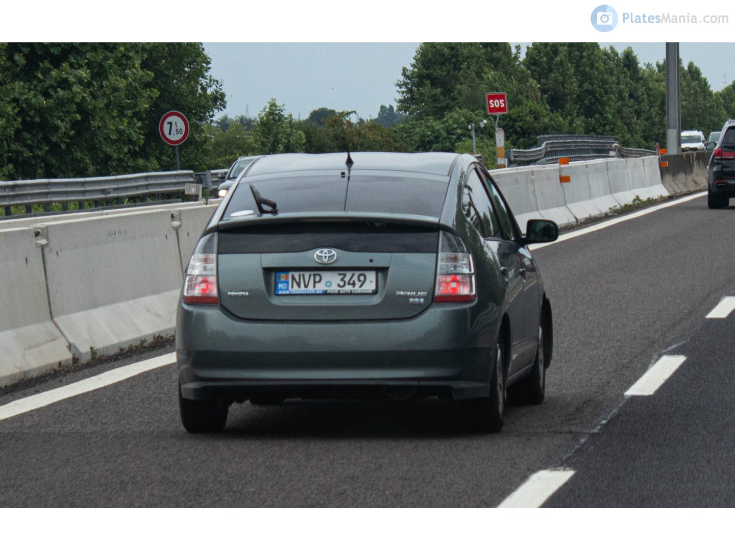 NVP 349, Toyota Prius 2nd gen (NHW20), 2003–2011