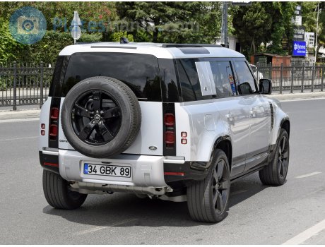 34 GBK 89, Land Rover Defender