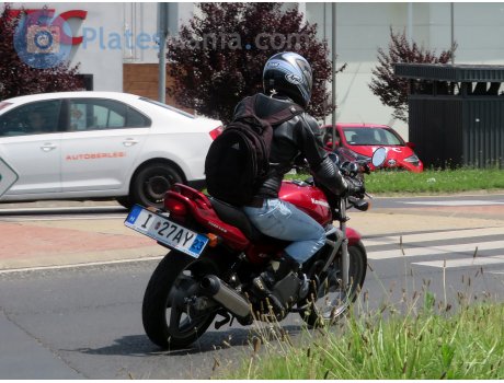 I 27AY, Kawasaki ER-5