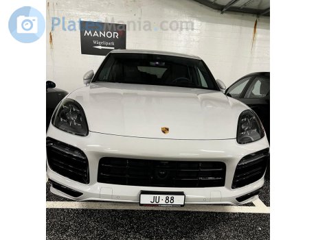 JU 88, Porsche Cayenne