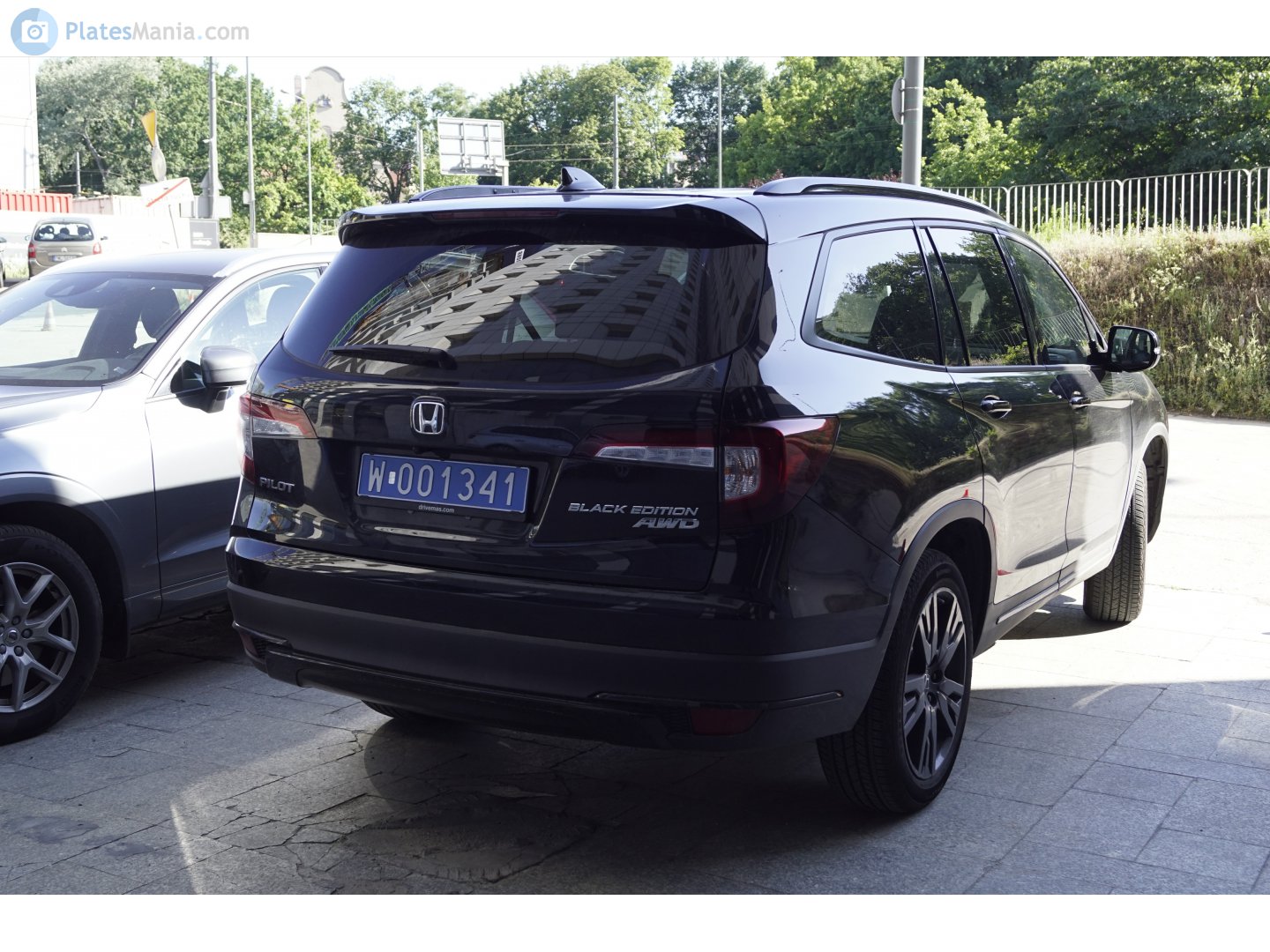 W 001341, Honda Pilot 3rd gen (YF5/YF6), 2015–2022