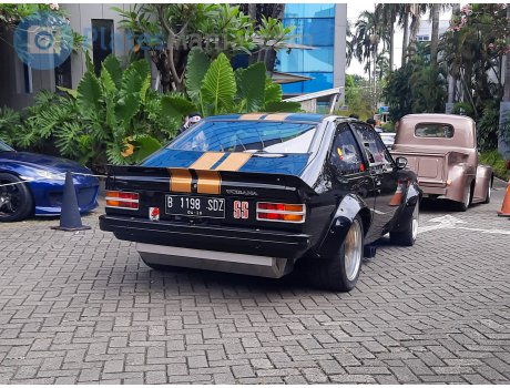 B 1198 SDZ, Holden Torana