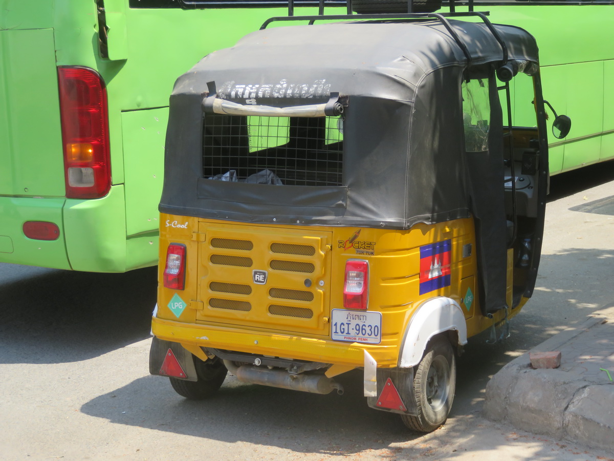 1GI-9630, Bajaj RE 