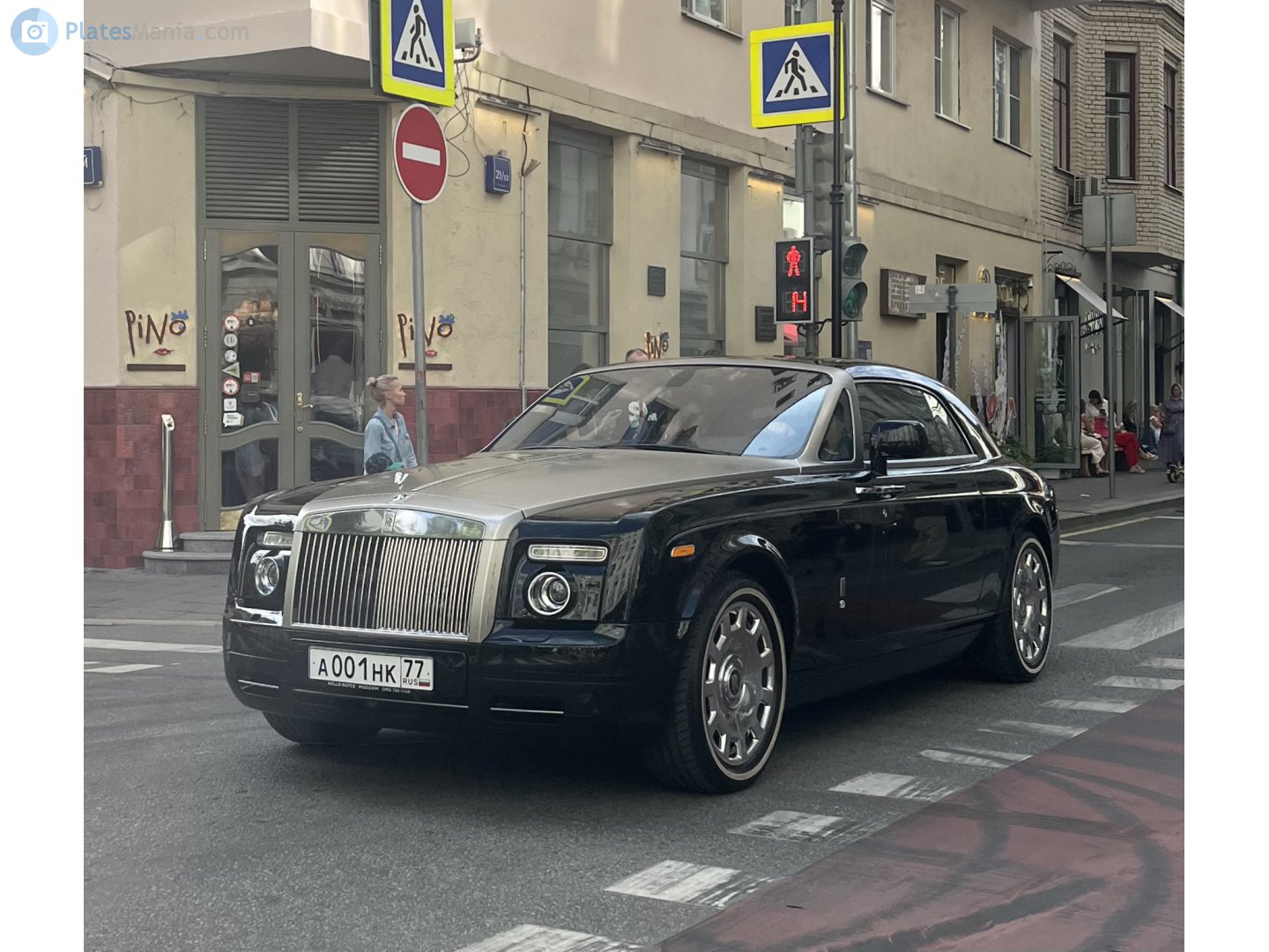 а 001 нк 77, Rolls-Royce Phantom Coupé 1st gen (RR3), 2008–2016