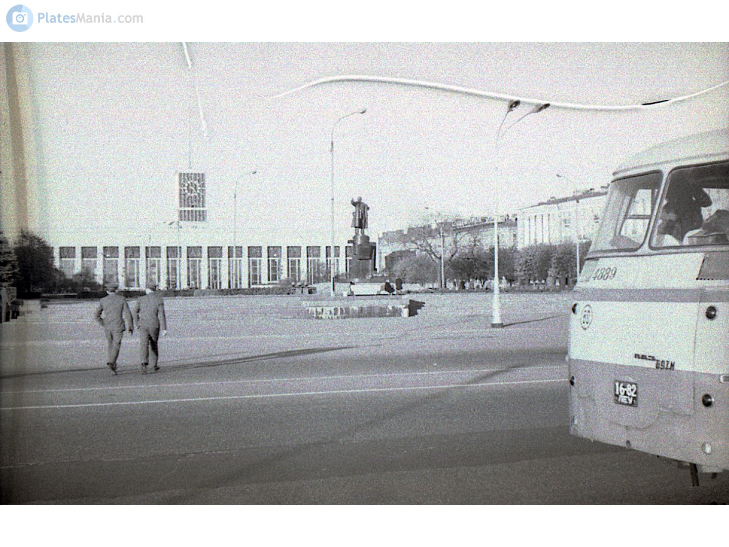 1682 ЛЕУ, LAZ 697 697М, 1970–1975