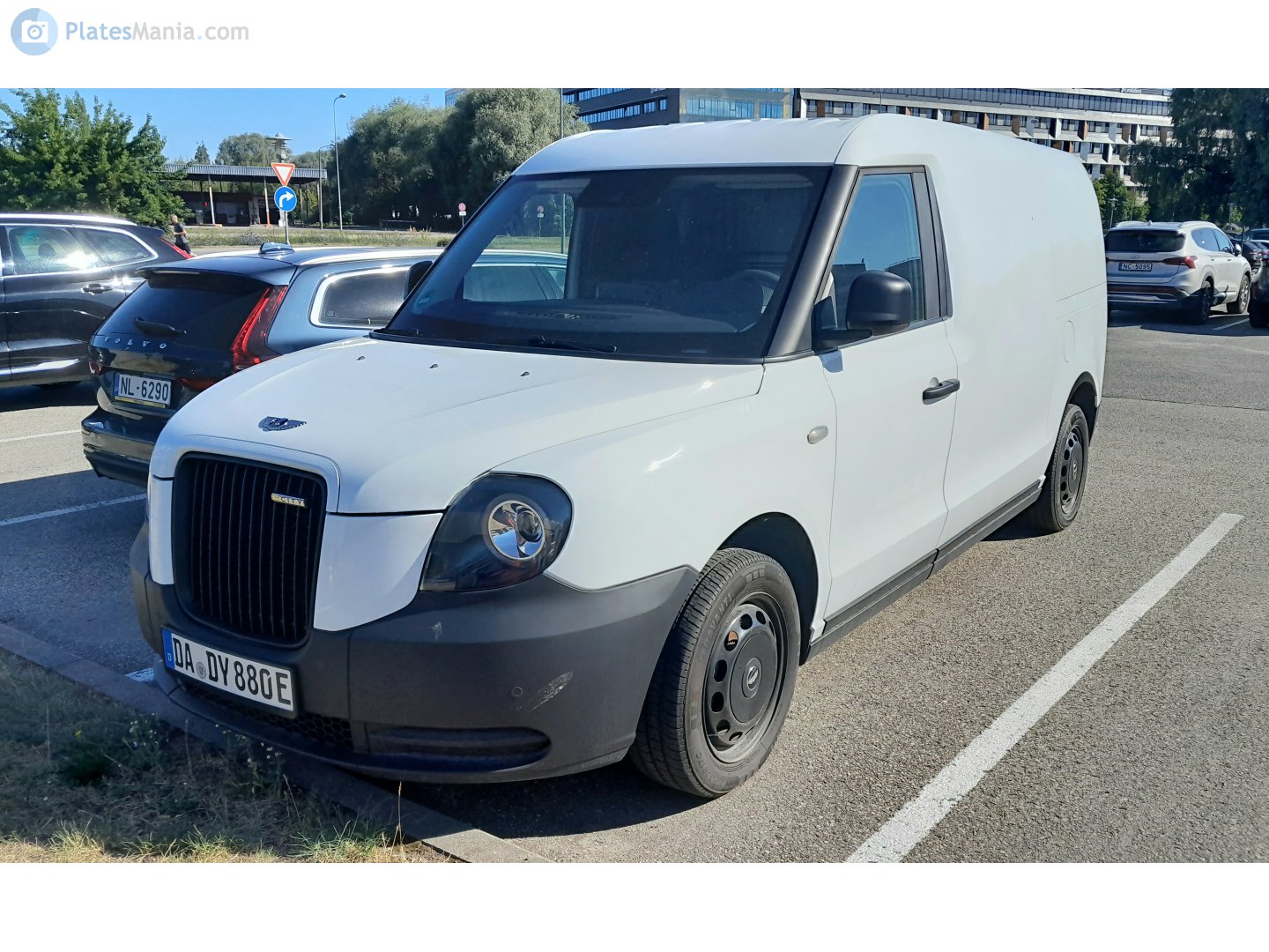 DA DY 880 E, LEVC VN5 City 1st gen, 2020–