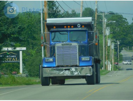 7C-3953, Freightliner FLC