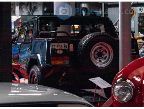EE 708 AK, Lamborghini LM-002