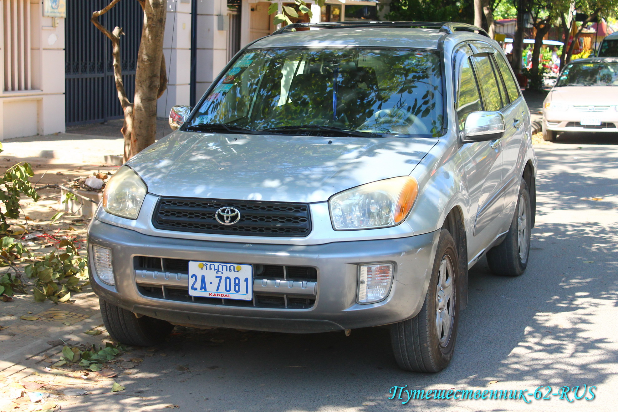 2A-7081, Toyota RAV4 2nd gen 5-door SUV (XA20), 2000–2005