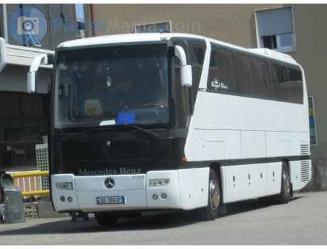 AA 388 XF, Mercedes-Benz O403