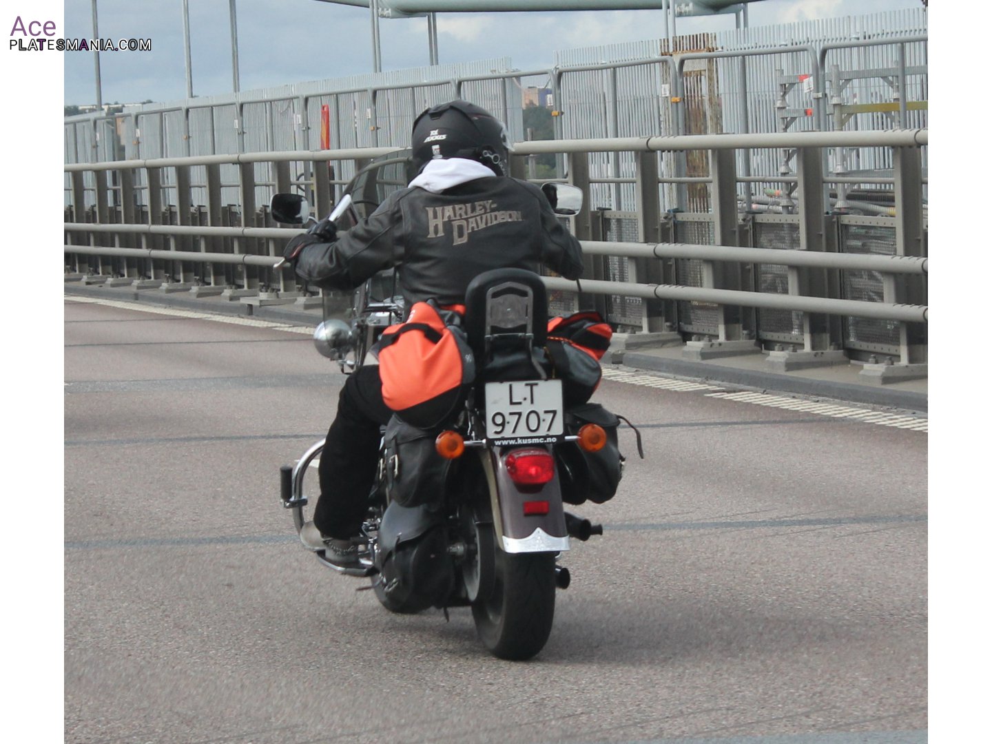 LT 9707, Harley-Davidson FL 