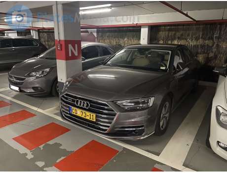 CD 73-11, Audi A8