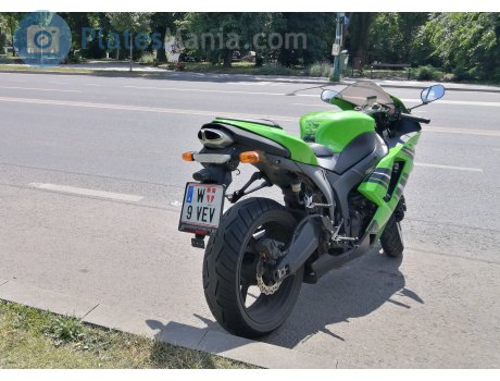 W 9 VEV, Kawasaki Ninja ZX-6R