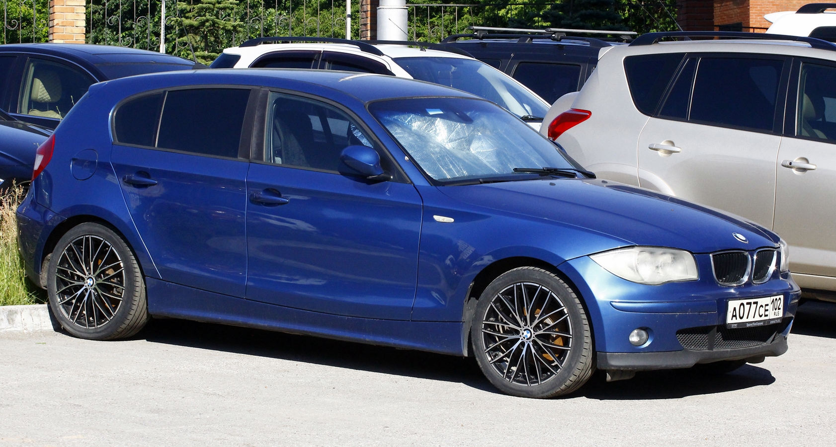 а 077 се 102, BMW 1 Series 1st gen 5-door Hatch (E87), 2004–2011