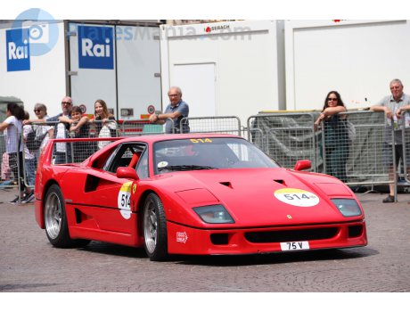 75 V, Ferrari F40